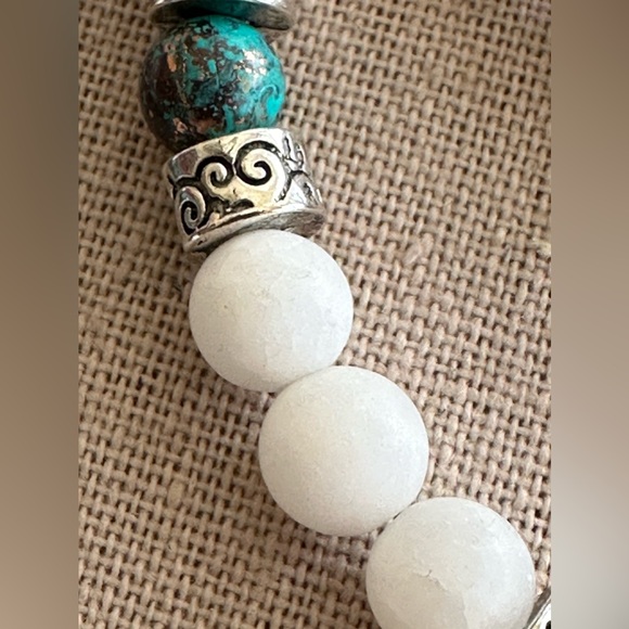 20-1/2 inch Alabaster bead Necklace NWOT - Picture 5 of 9